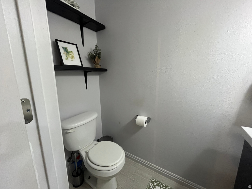 1672 S CANYONWOODS Ogden, UT 84404