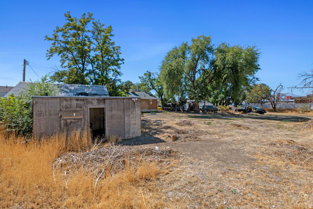 1632 W CALIFORNIA AVE Salt Lake City, UT 84104