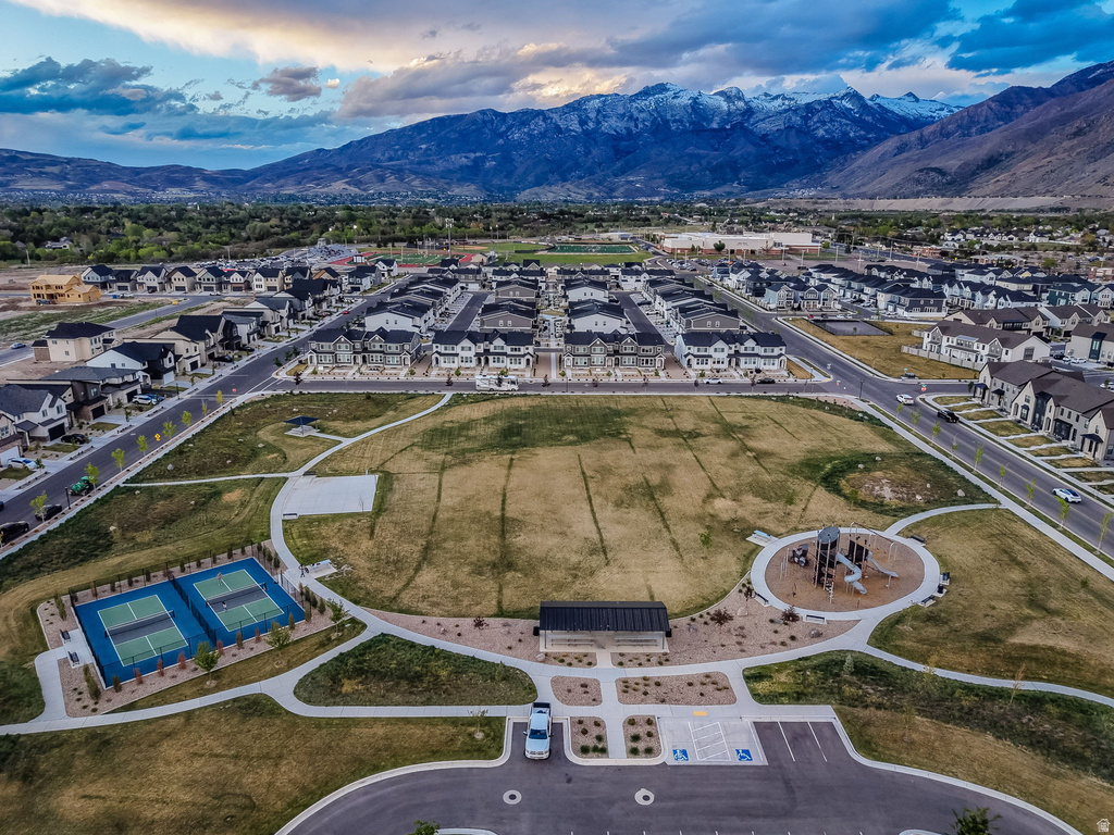 9873 N SUNNYBANK PL Highland, UT 84003