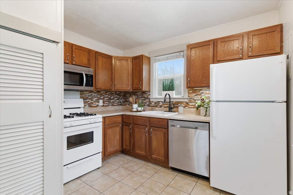 3855 GRANDVIEW DR Ogden, UT 84403