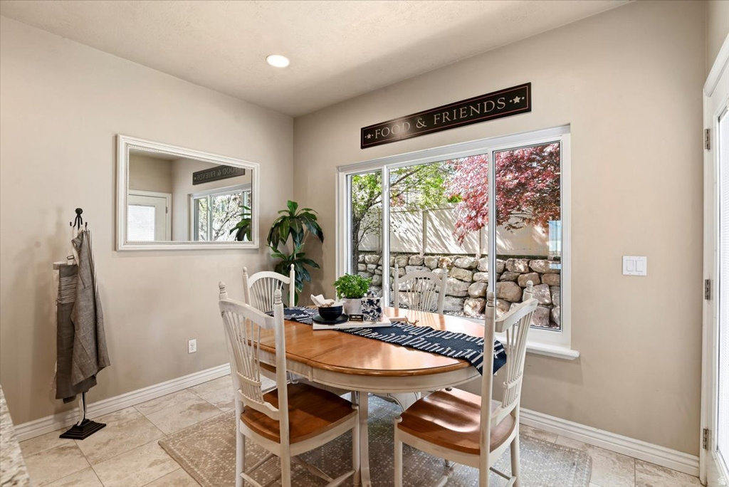 2421 S MAVERICK RD Saratoga Springs, UT 84045