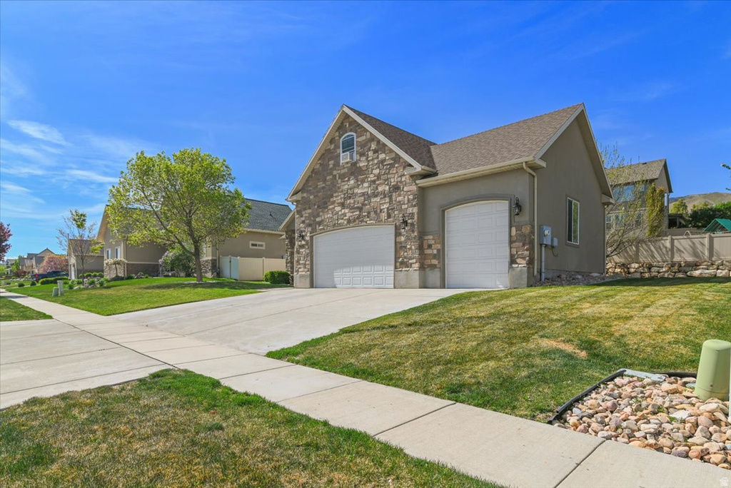 2421 S MAVERICK RD Saratoga Springs, UT 84045