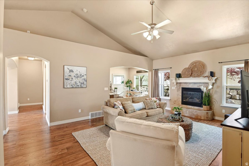 2421 S MAVERICK RD Saratoga Springs, UT 84045