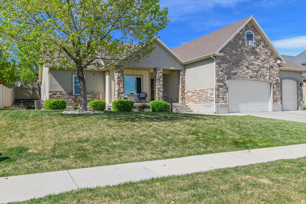 2421 S MAVERICK RD Saratoga Springs, UT 84045