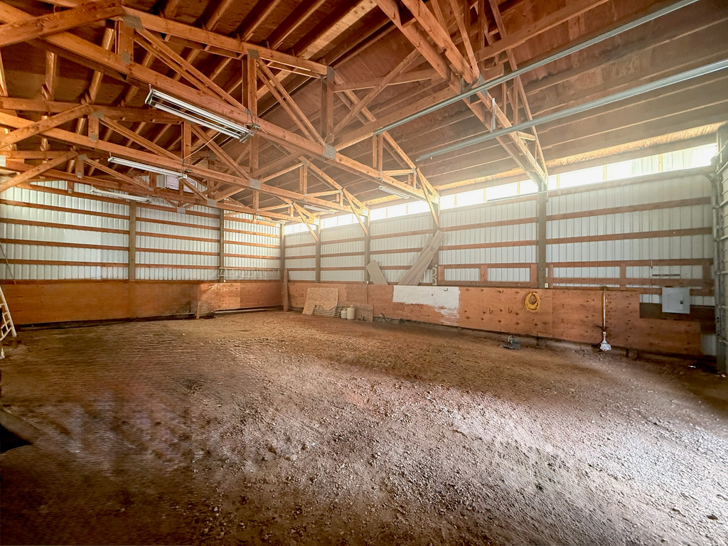 916 S 6800 E Huntsville, UT 84317