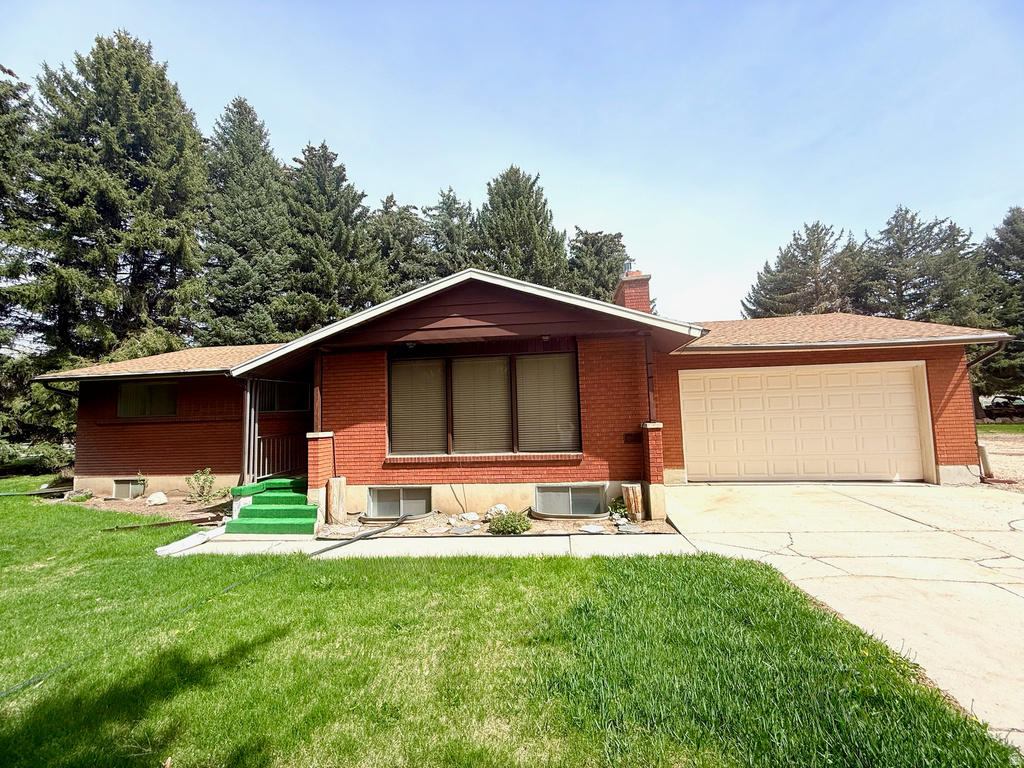 916 S 6800 E Huntsville, UT 84317