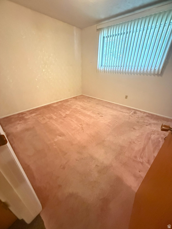 916 S 6800 E Huntsville, UT 84317