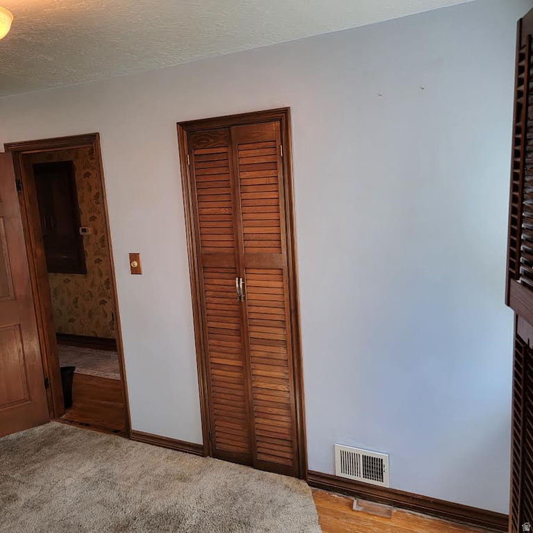 2040 E WHITE CIR Salt Lake City, UT 84109