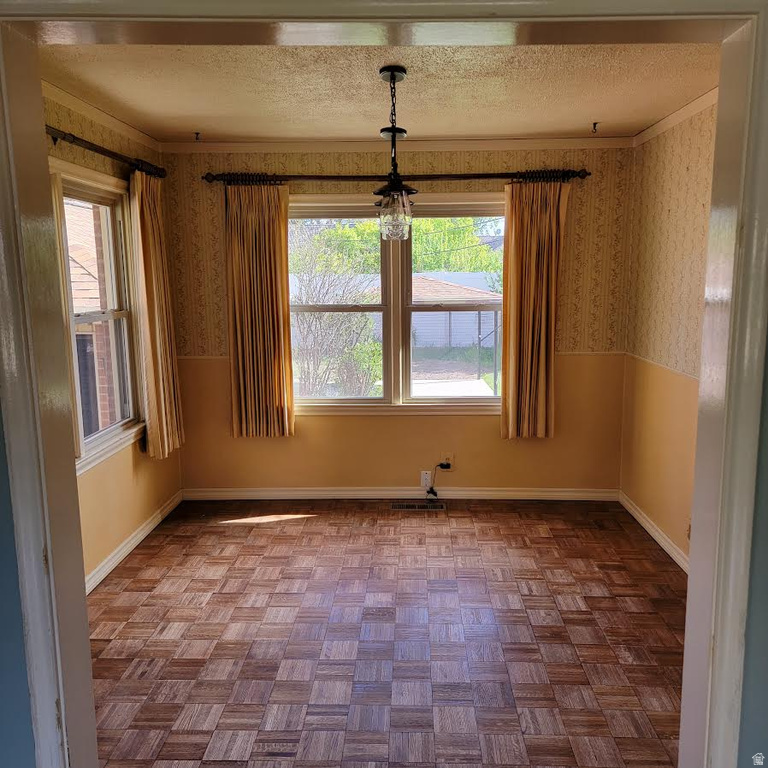 2040 E WHITE CIR Salt Lake City, UT 84109