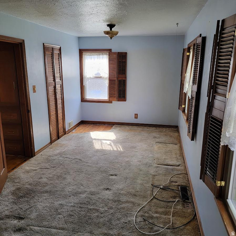 2040 E WHITE CIR Salt Lake City, UT 84109