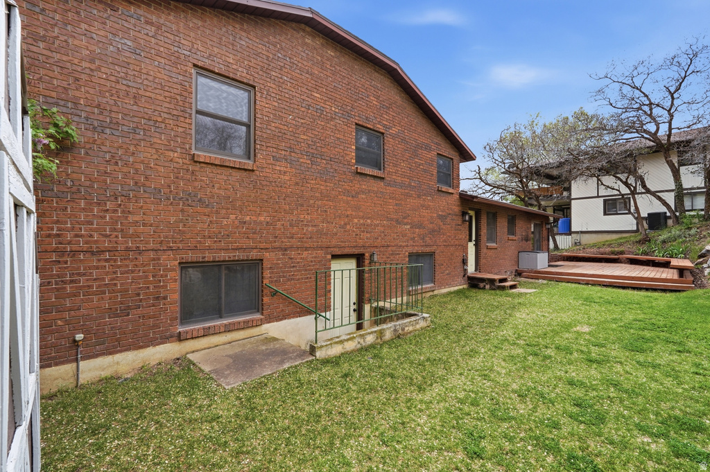 2555 E 2050 N Layton, UT 84040