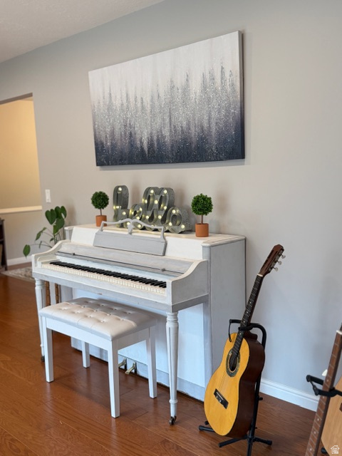 2555 E 2050 N Layton, UT 84040