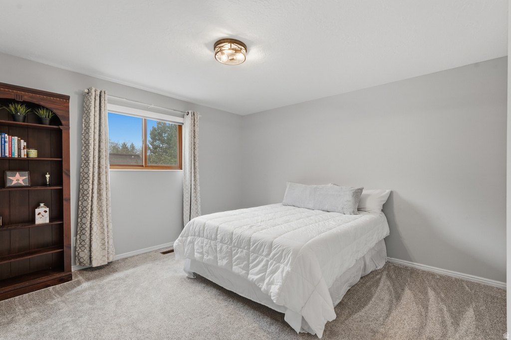 2555 E 2050 N Layton, UT 84040