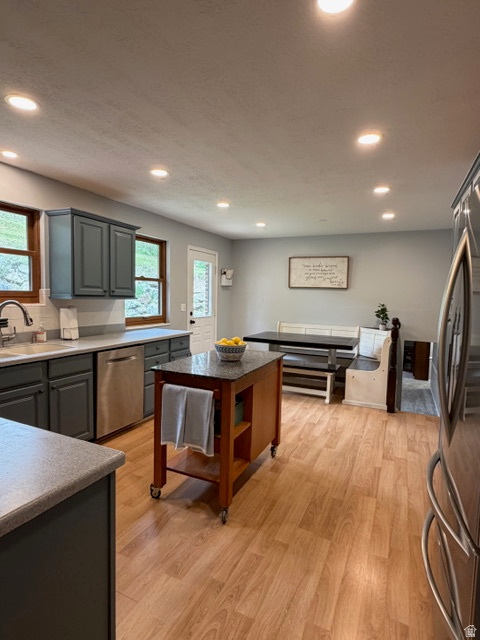 2555 E 2050 N Layton, UT 84040