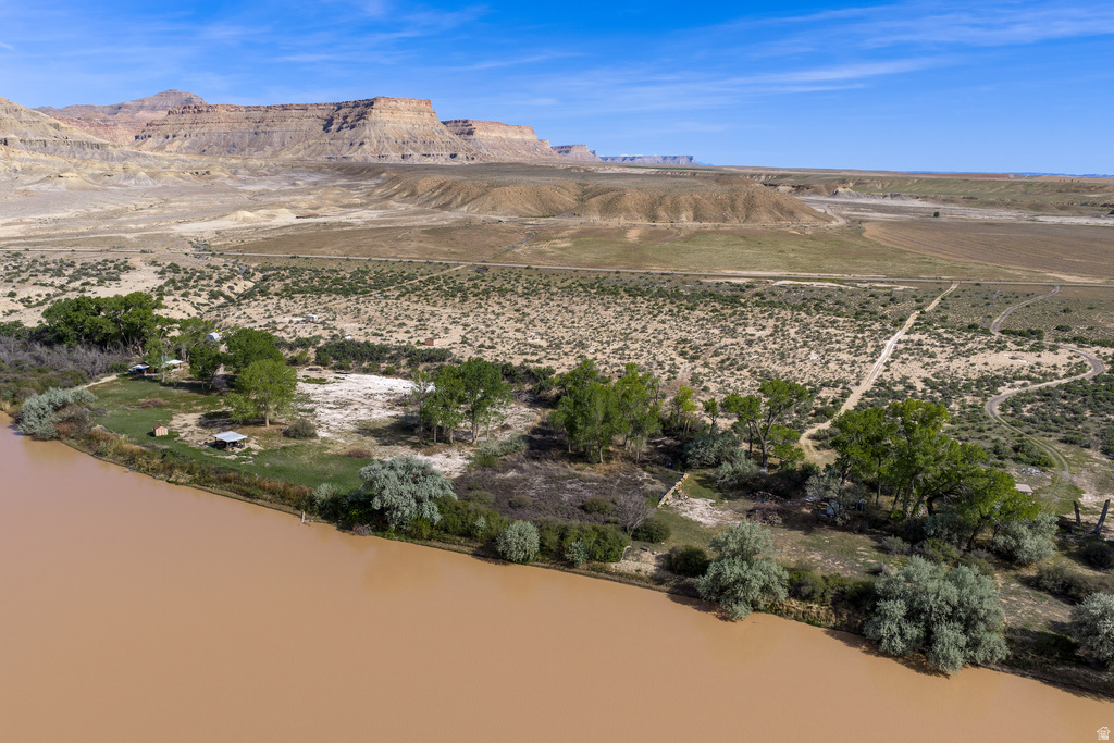 4915  HASTINGS RD Green River, UT 84525