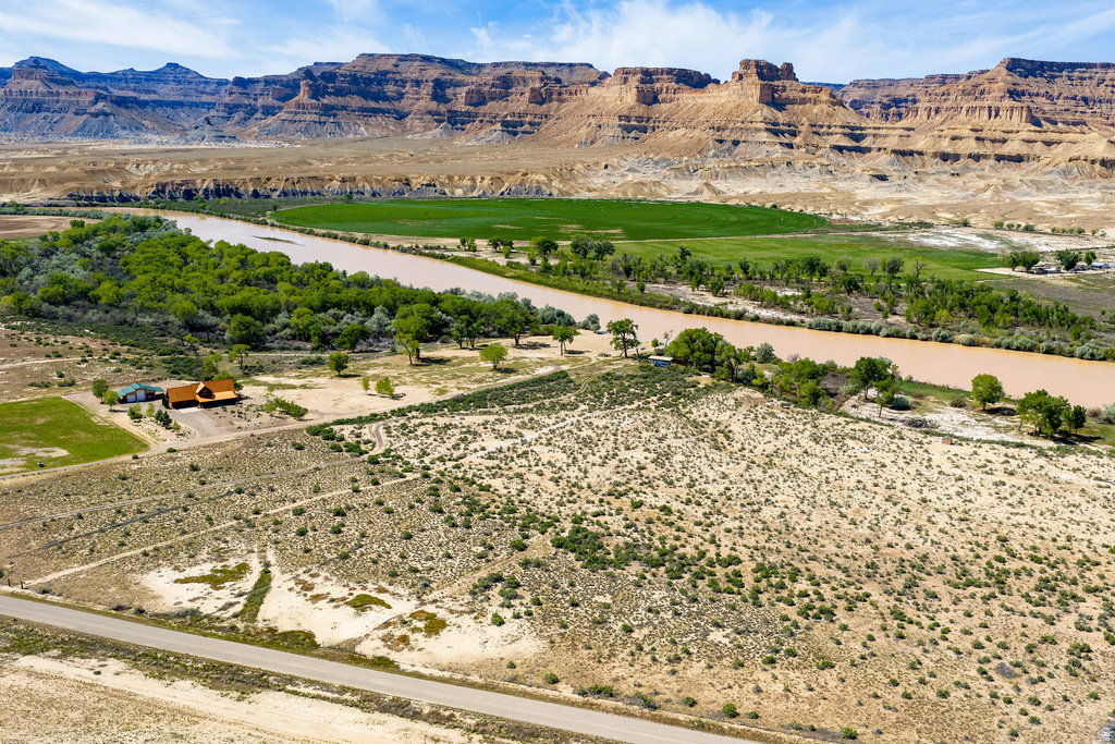 4915  HASTINGS RD Green River, UT 84525