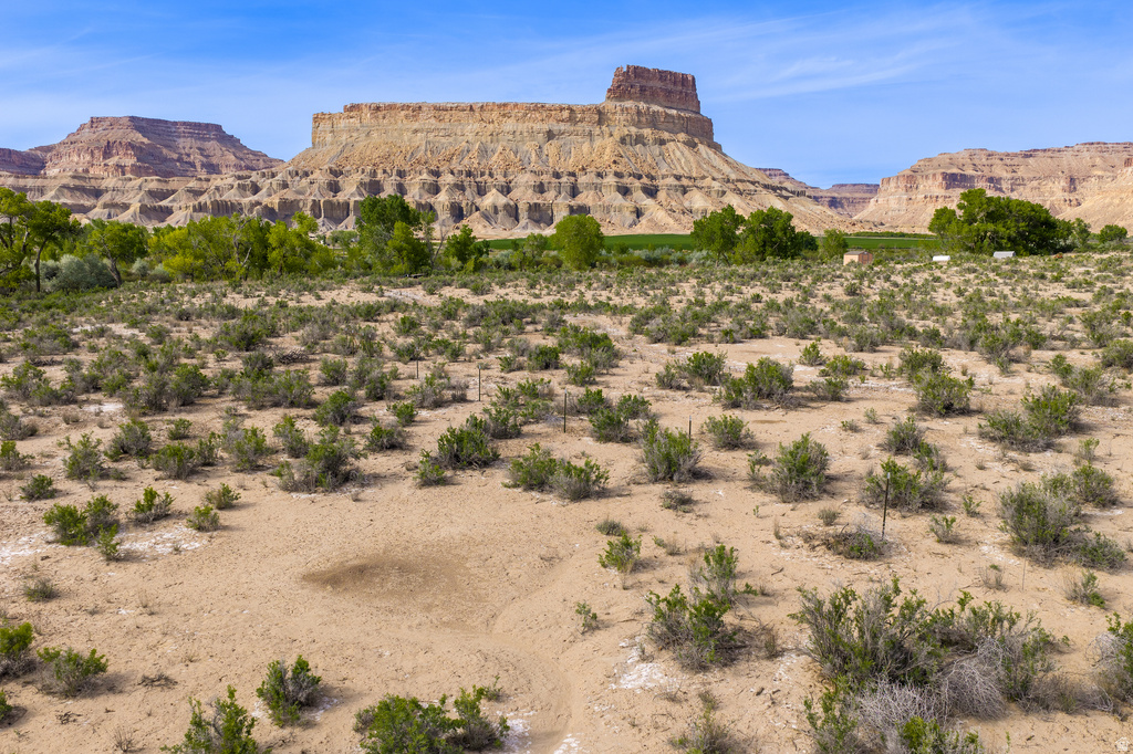 4915  HASTINGS RD Green River, UT 84525