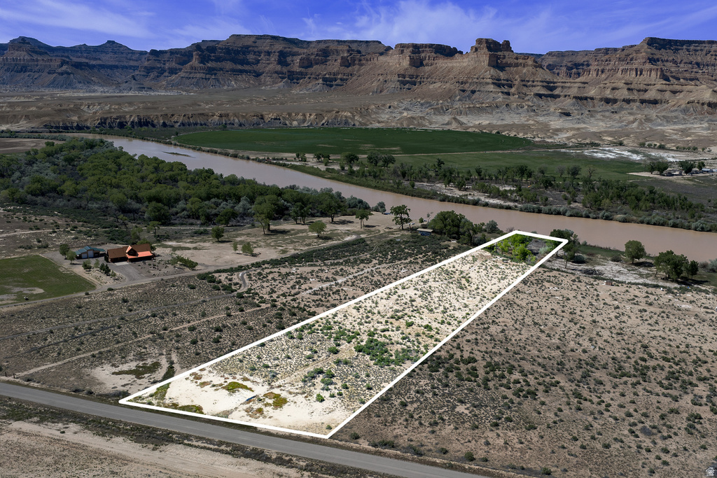 4915  HASTINGS RD Green River, UT 84525