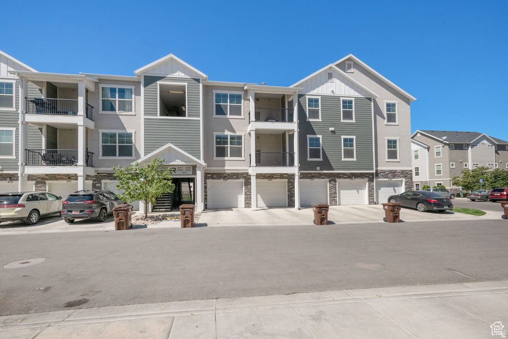 633 N SUN PEAK DR Vineyard, UT 84059