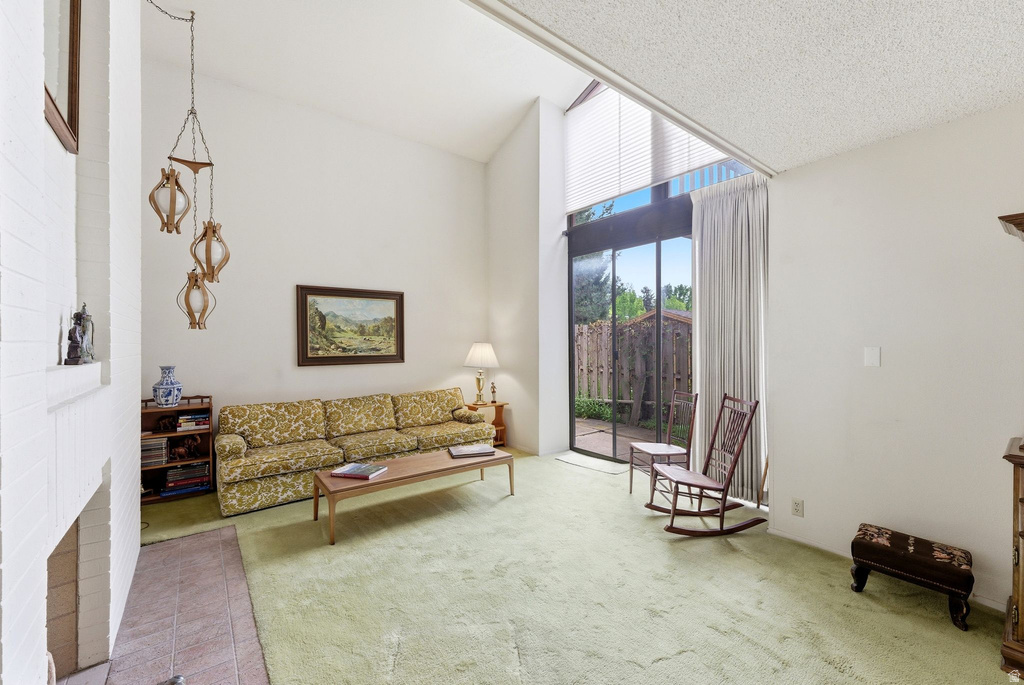 2212 N 200 E Provo, UT 84604