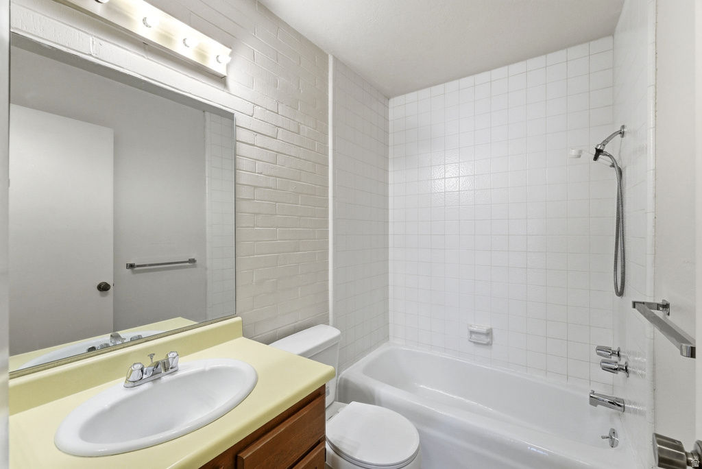 2212 N 200 E Provo, UT 84604