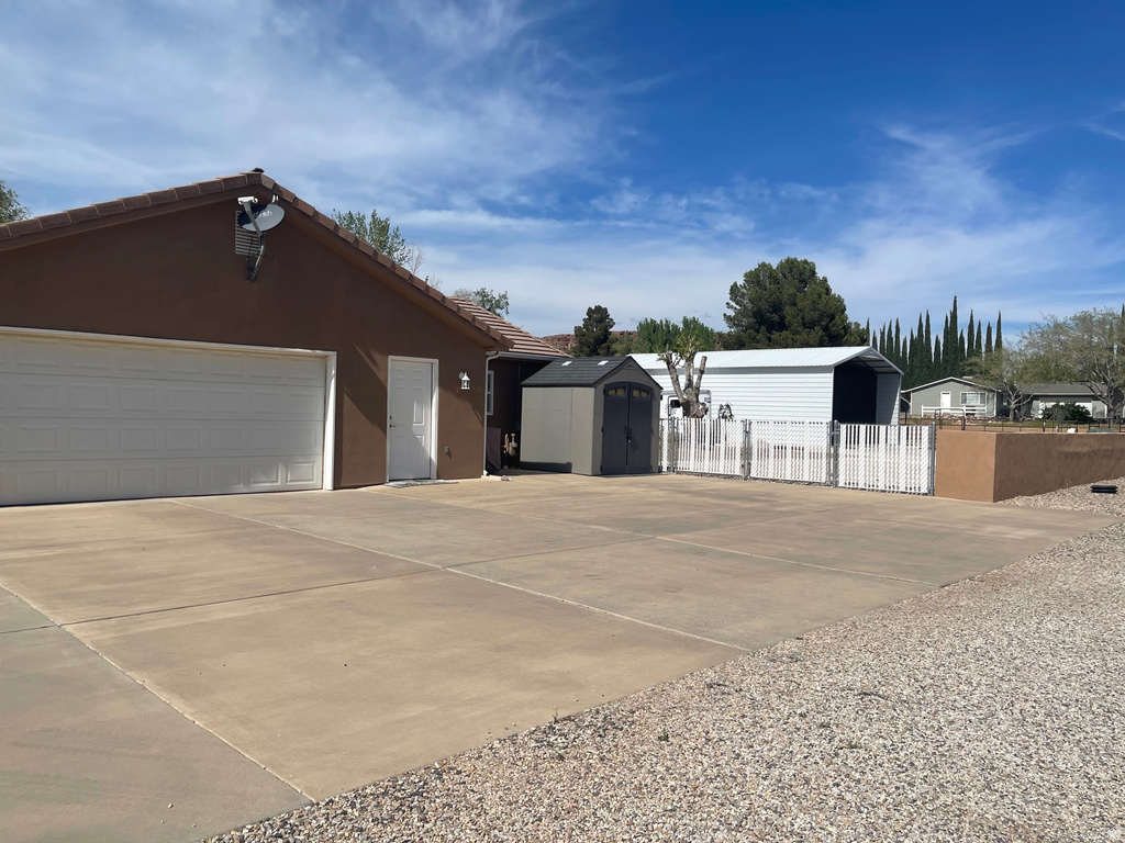 95 E MULBERRY LN Leeds, UT 84746