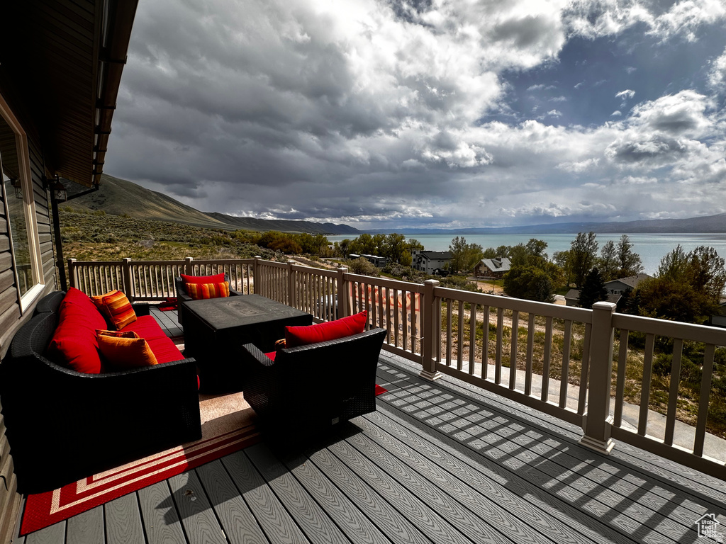 1940 E SHORE RD Saint Charles, ID 83272