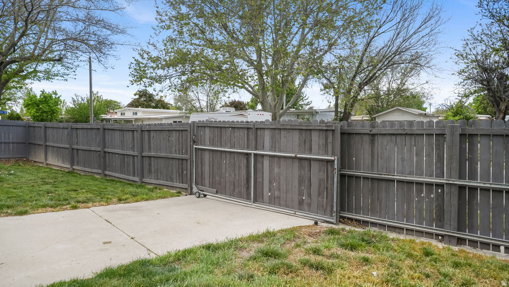 1660 W JOLLY CIR Taylorsville, UT 84123