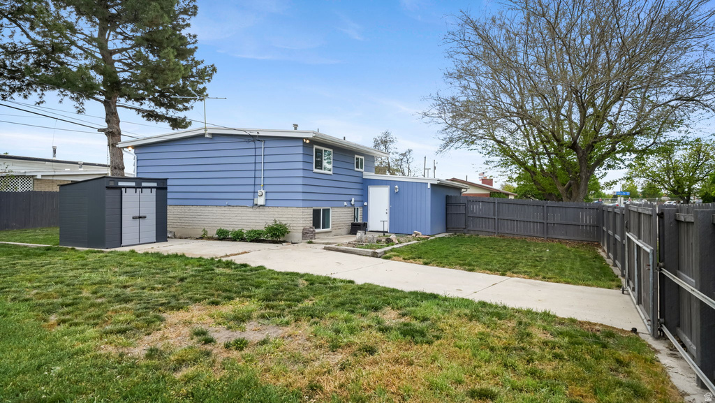 1660 W JOLLY CIR Taylorsville, UT 84123