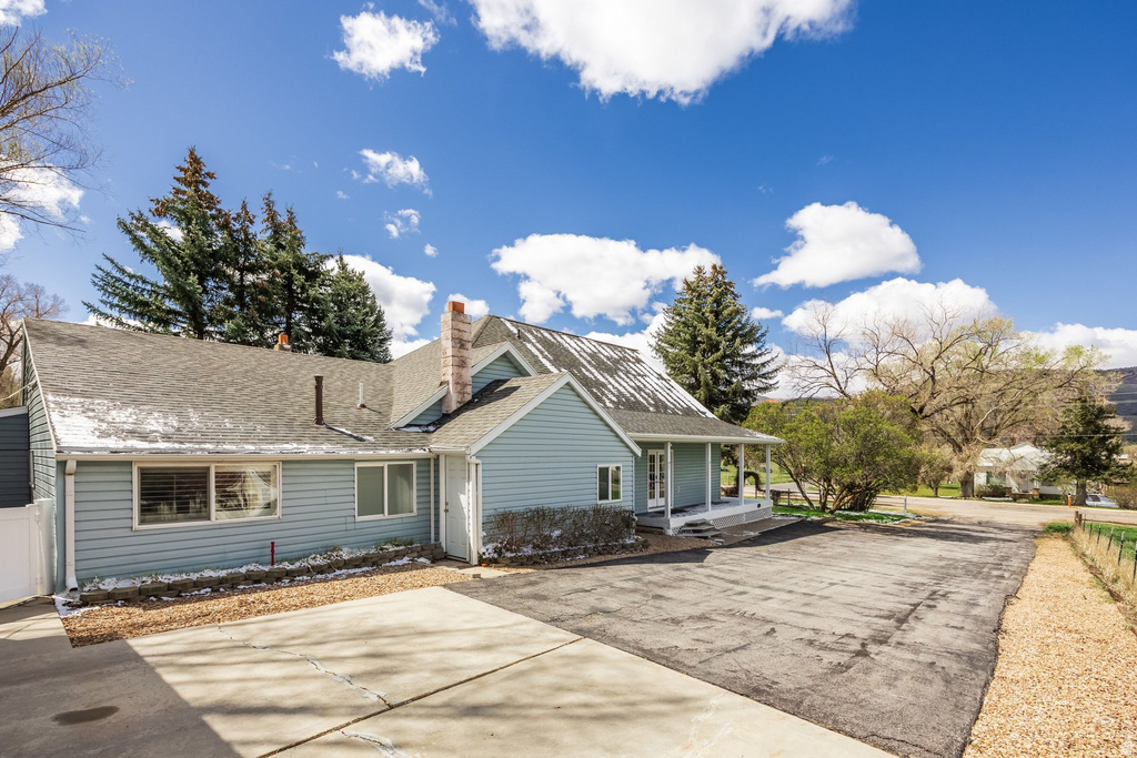 747 S HOYTSVILLE RD Coalville, UT 84017