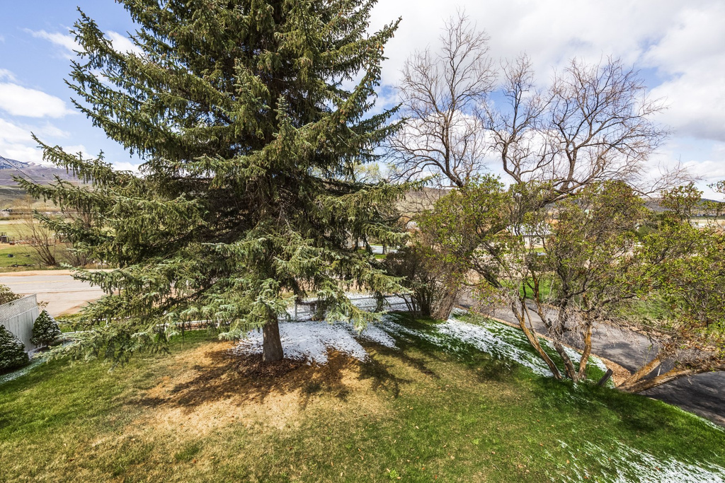 747 S HOYTSVILLE RD Coalville, UT 84017