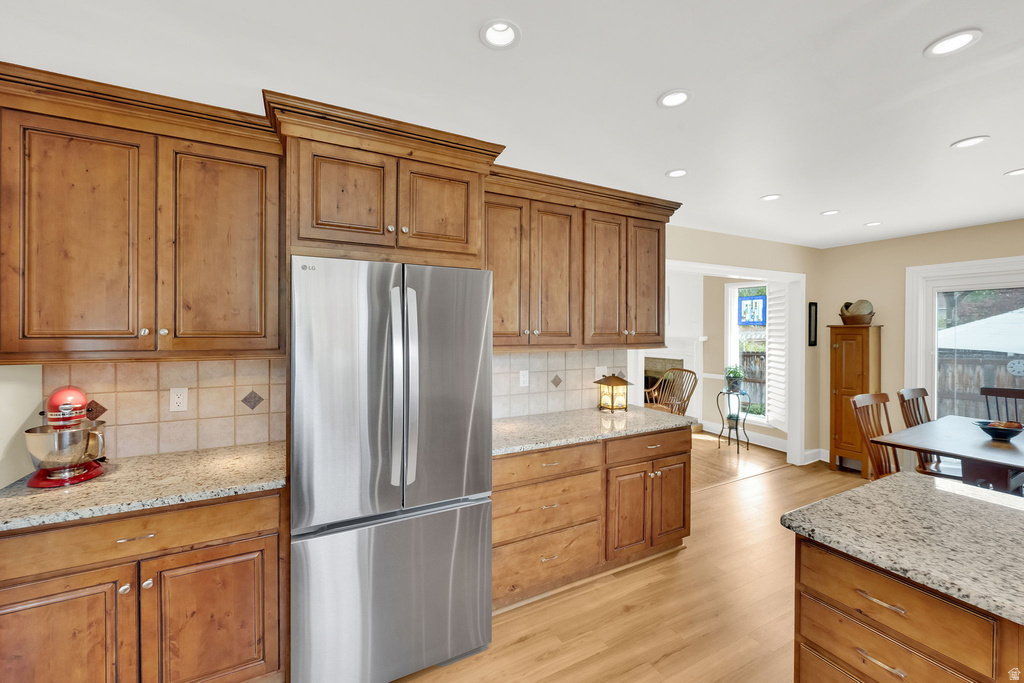 2373 E GLACIER DR Sandy, UT 84092