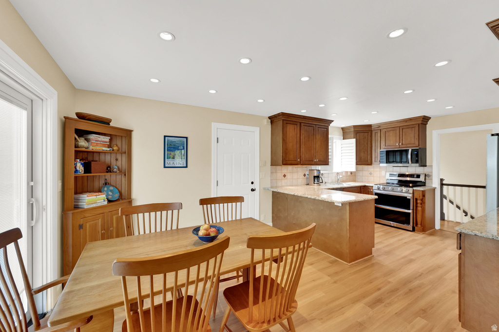 2373 E GLACIER DR Sandy, UT 84092