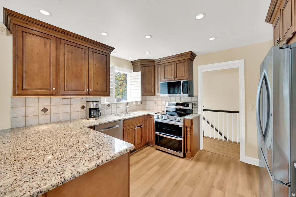 2373 E GLACIER DR Sandy, UT 84092