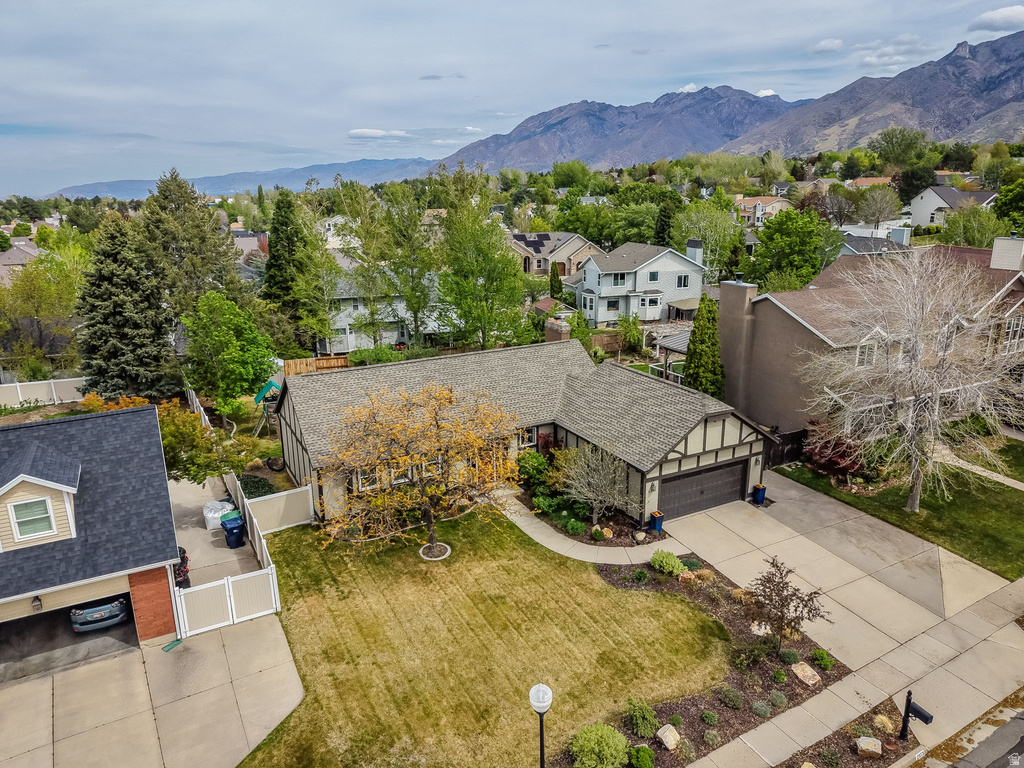 2373 E GLACIER DR Sandy, UT 84092