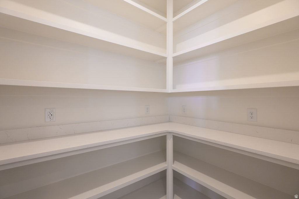 11318 S SILVER POND DR DR #319 South Jordan, UT 84009