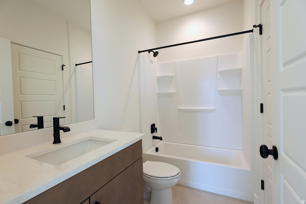 11318 S SILVER POND DR DR #319 South Jordan, UT 84009