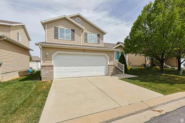 156 CRYSTAL BAY DR Stansbury Park, UT 84074