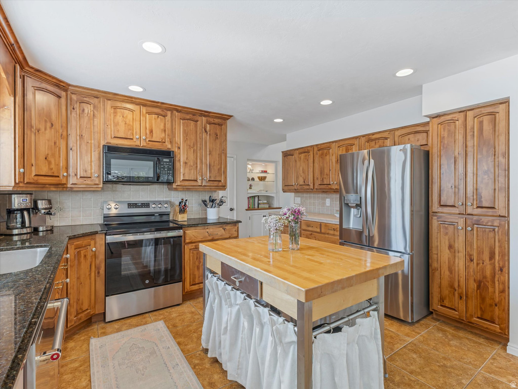 1441 E HEATHERTON WAY Murray, UT 84121