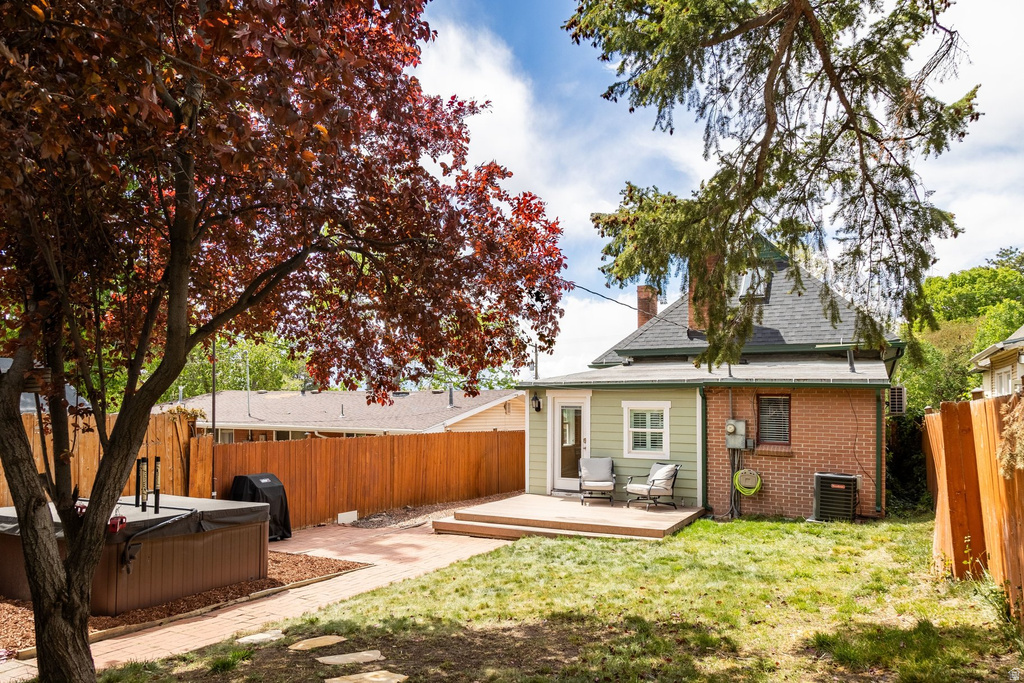 374 N F ST Salt Lake City, UT 84103