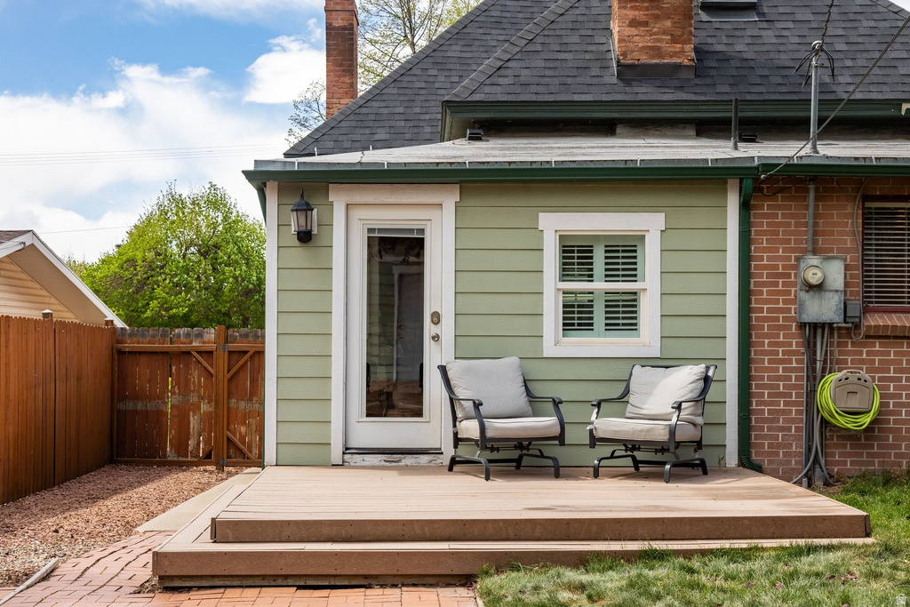 374 N F ST Salt Lake City, UT 84103