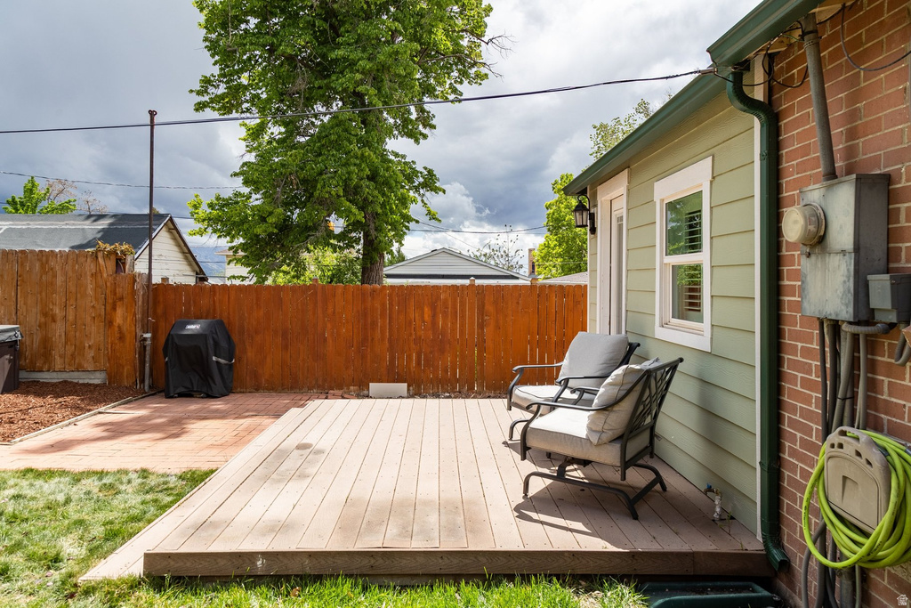 374 N F ST Salt Lake City, UT 84103