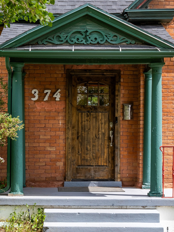 374 N F ST Salt Lake City, UT 84103