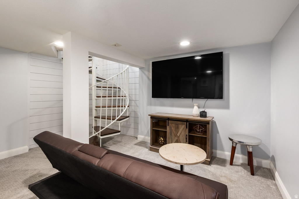 374 N F ST Salt Lake City, UT 84103