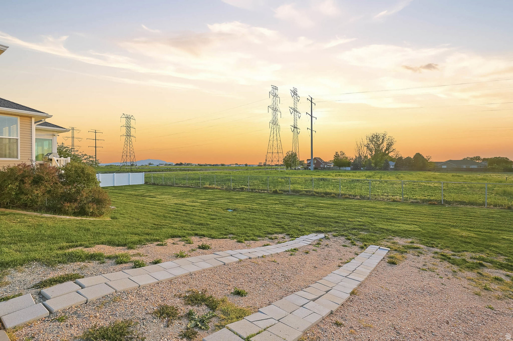 1333 N 1590 W Clinton, UT 84015