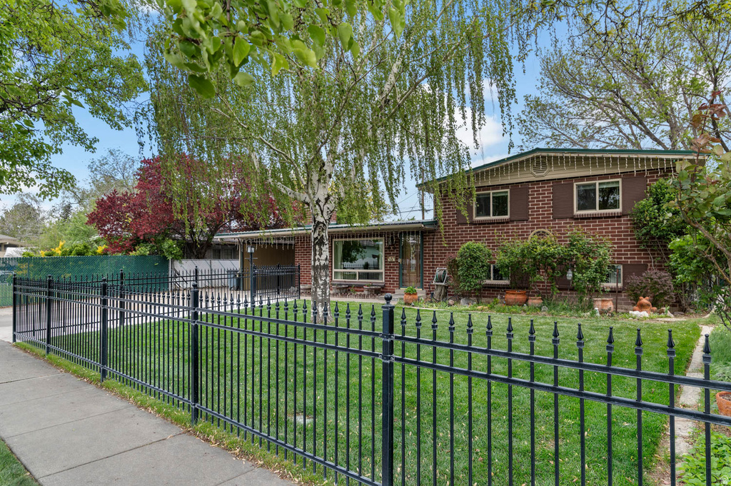 4317 S BENNION RD Taylorsville, UT 84129