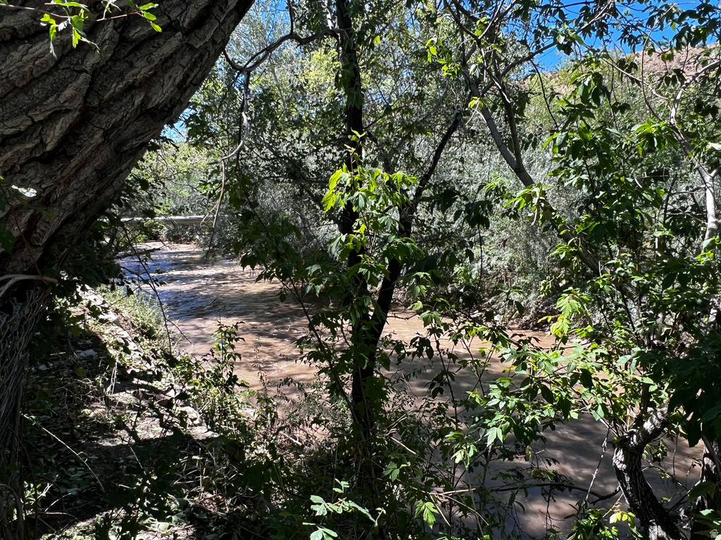 338 S 300 W Helper, UT 84526