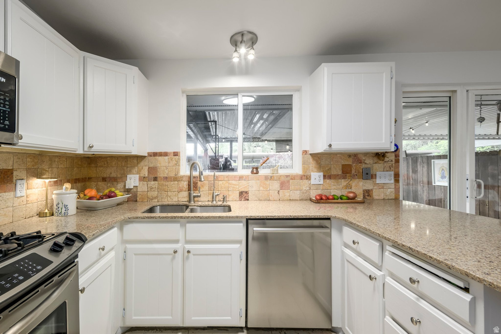 4533 S TANGLEWOOD DR Holladay, UT 84117