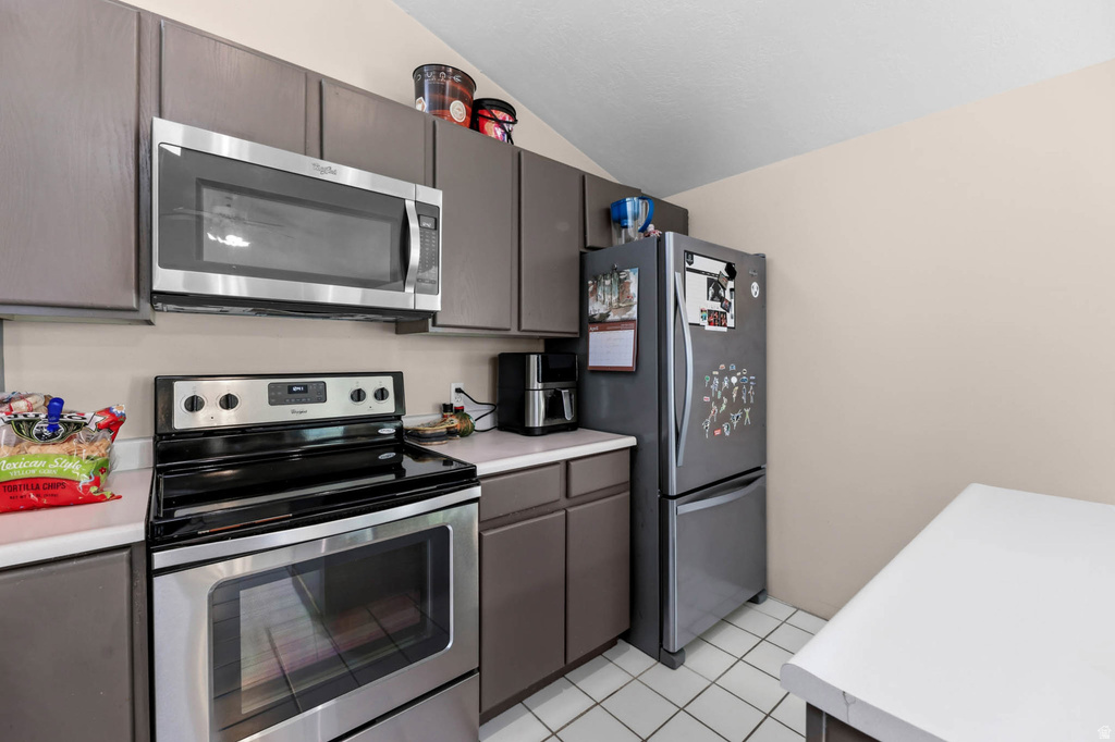 6883 S 2510 E Cottonwood Heights, UT 84121