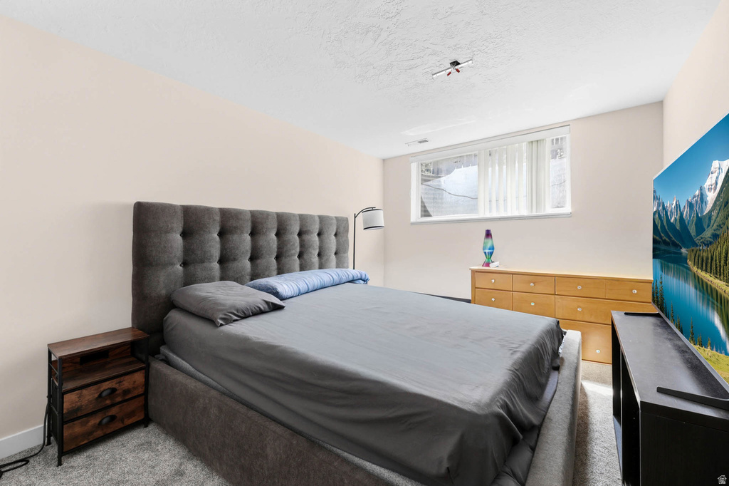 6883 S 2510 E Cottonwood Heights, UT 84121